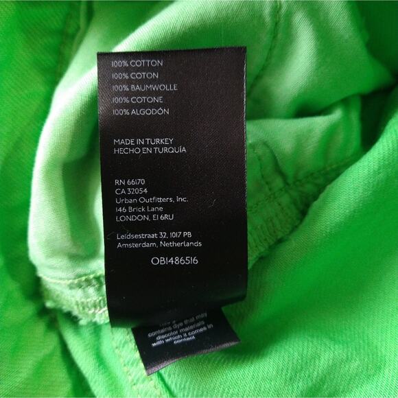 F Urban Outfitters BDG Bright Neon Green Denim Shorts Distressed A-Line NWT 28 - Picture 8 of 8